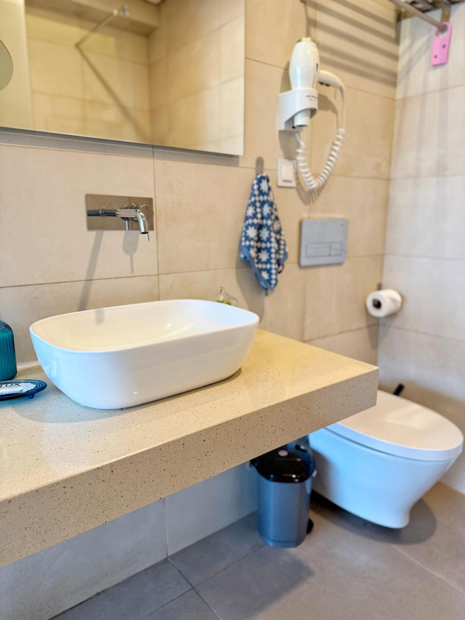 Guest house Republica83-lisbonhome Lisbon